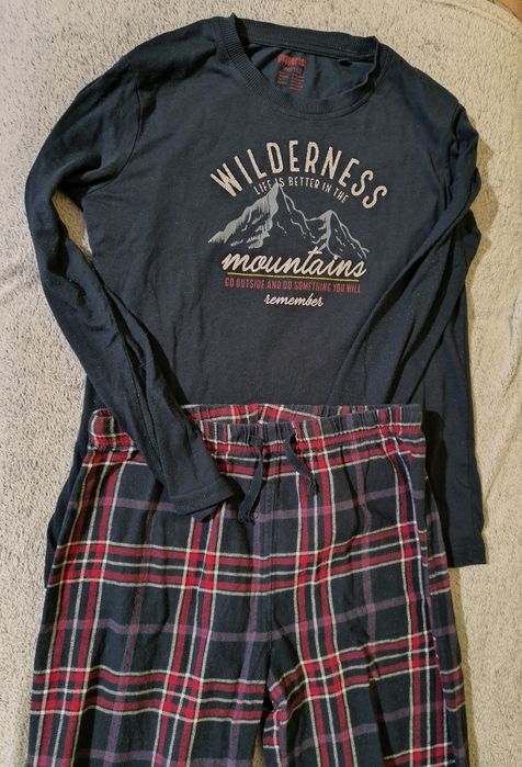 Piżama chłopięca rozm.146/152 bawełna flanela