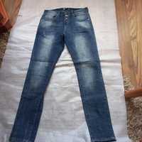 Spodnie damskie jeansowe place