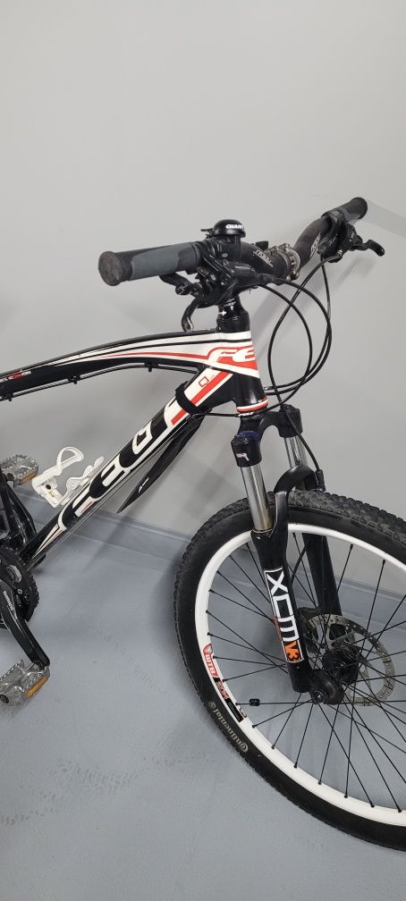 Rower mtb  felt.. rama m
