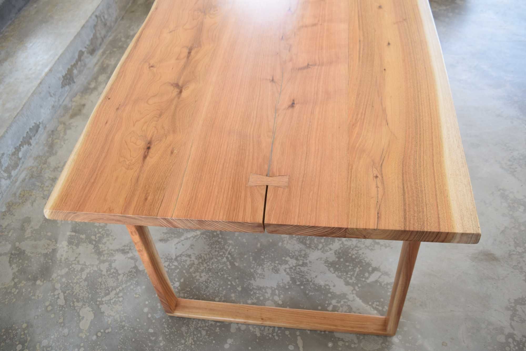 Mesa de Jantar ou Secretaria madeira maciça de Acácia da Sintra