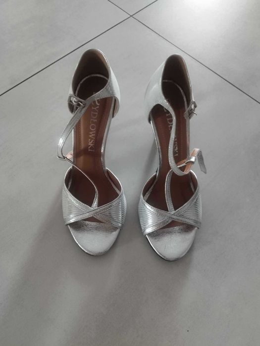 Szydłowski Eleganckie buty na obcasie