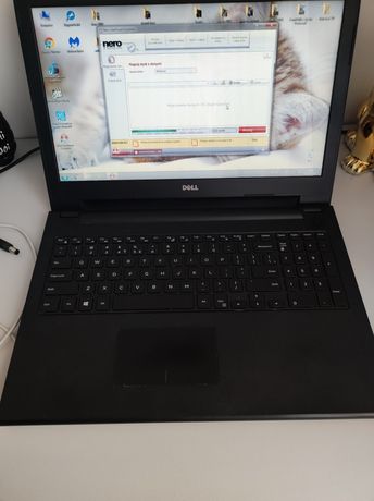 Laptop Dell Inspiron w stanie idealnym