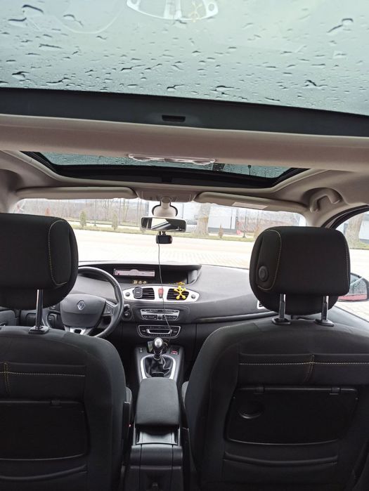 Рено Сценік 3 2009 рік