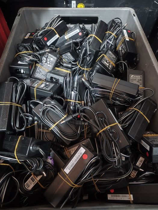 Оригінальні блоки живлення FSP 12v 4A 5.5×2.5mm 400шт! FSP048-RHAN2