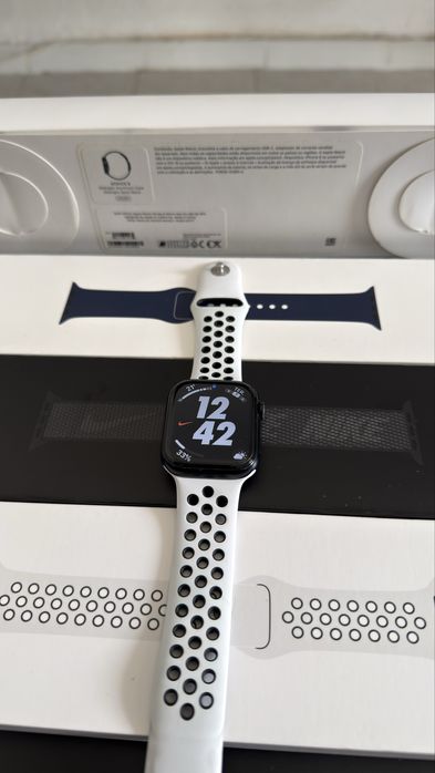 Apple Watch 8 - 45mm, GPS