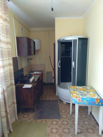 Продається однокімнатна квартира в м. Бобровиця