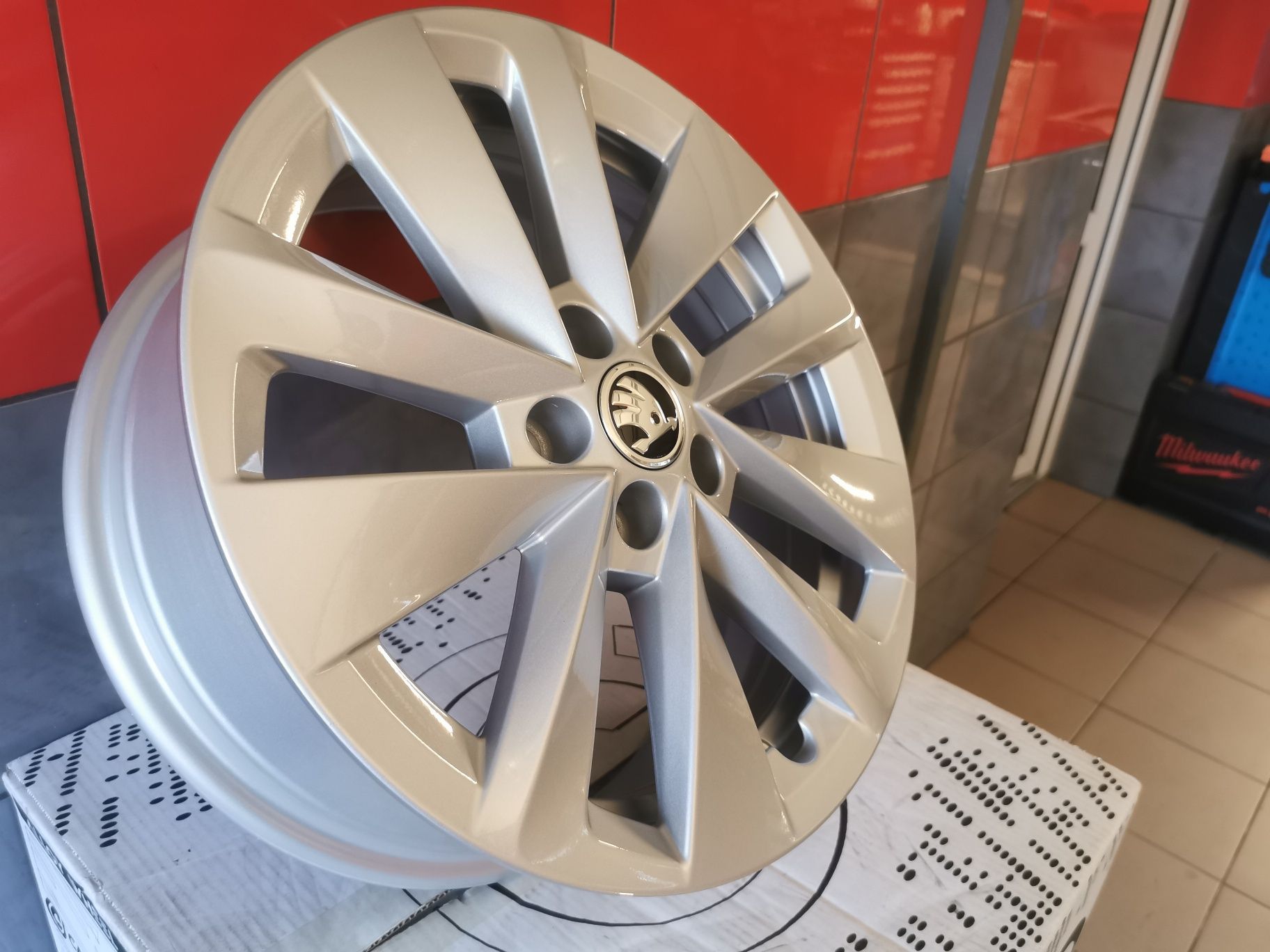Nowe! Felgi 16" 5x100 Skoda Rapid Fabia Scala