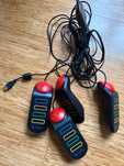 Buzzery - kontrolery do gry Buzz, PS2, PS3