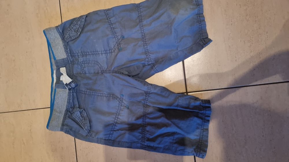 Krótkie spodenki jeansowe 128