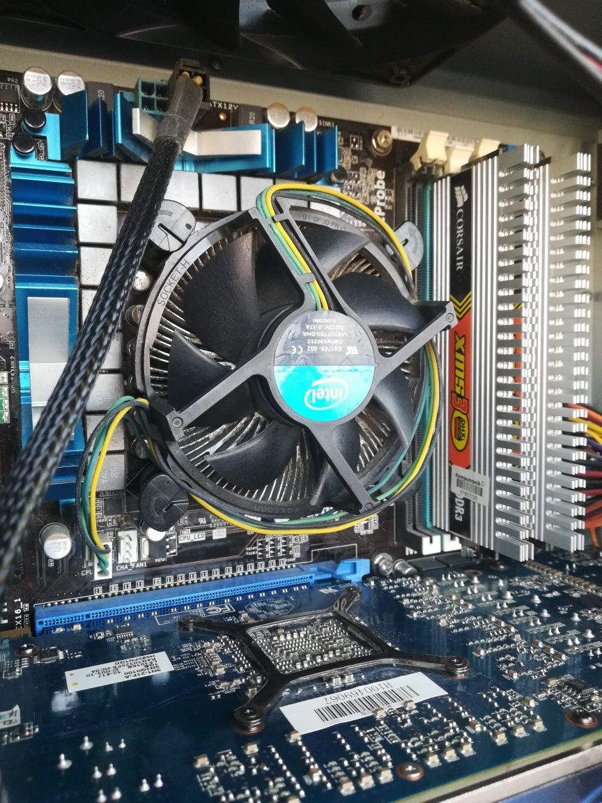 Komputer stacjonarny Intel i5 dysk 1 TB