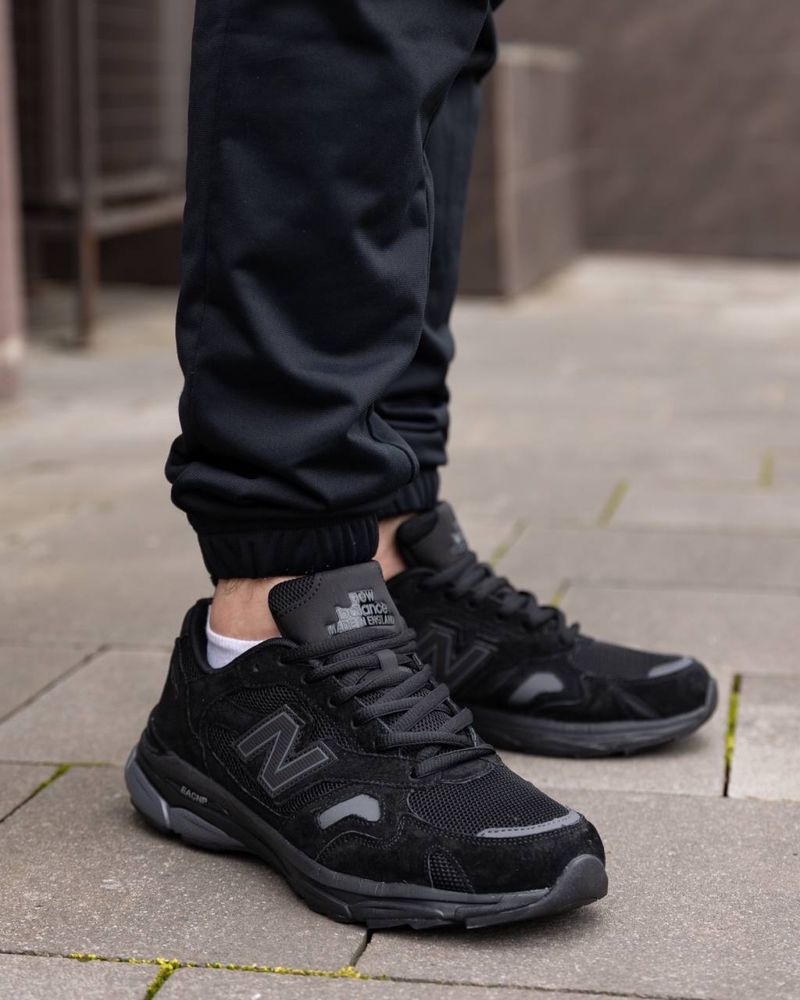 Зручне взуття New Balance 920 Triple Black