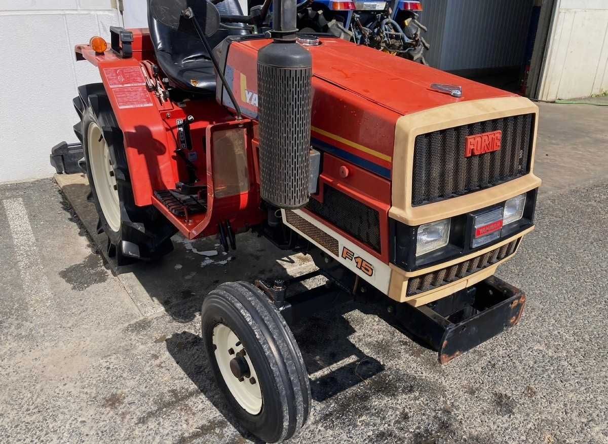 Traktor Yanmar F15S