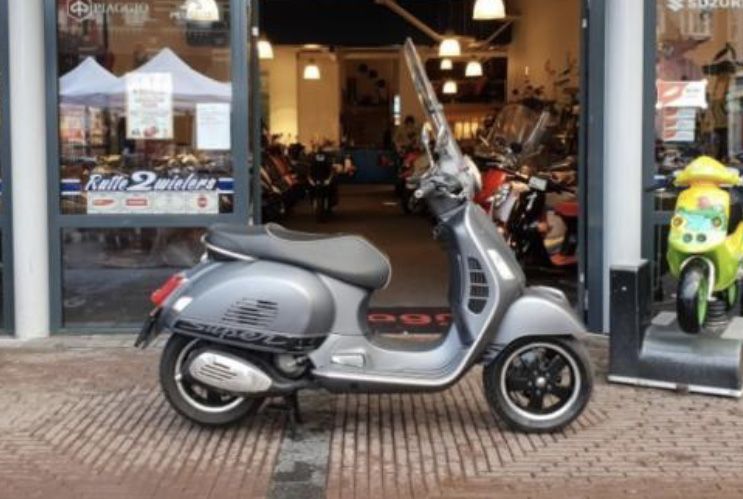 Vespa Gts 300 Abs