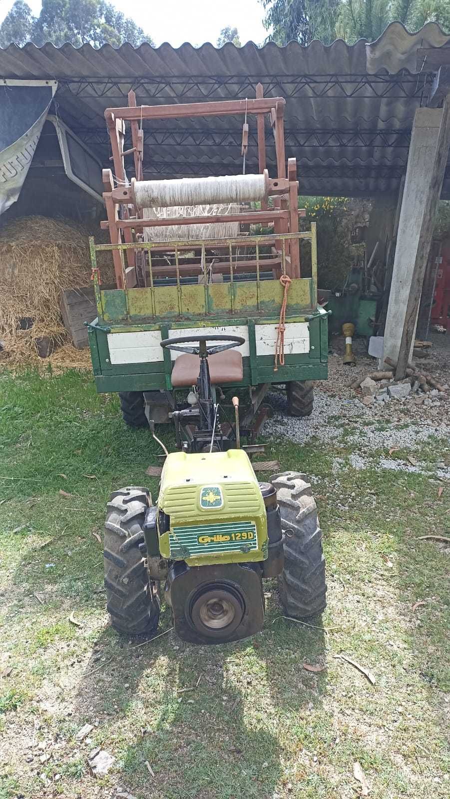 Motocultivador Grillo com Frese e abre regos.