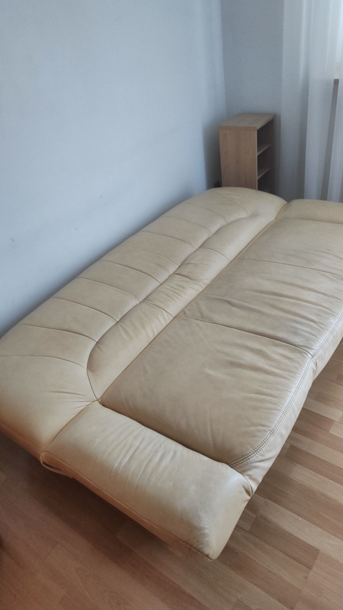 Kanapa wersalka skórzana