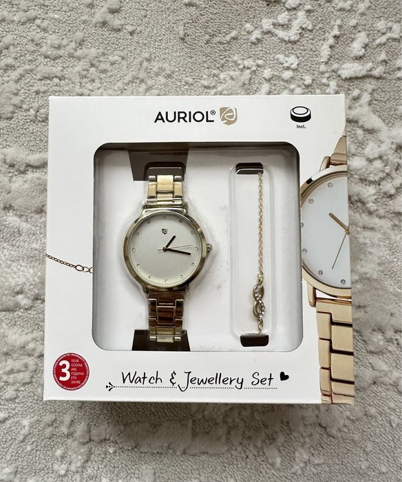 Жіночий годинник (ювелірний набір)