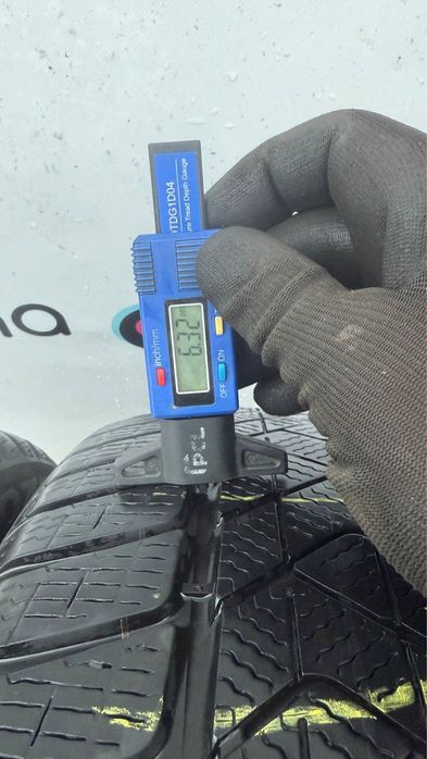 Шины б у 225/55R18 PIRELLI SOTTOZERO 3 зима