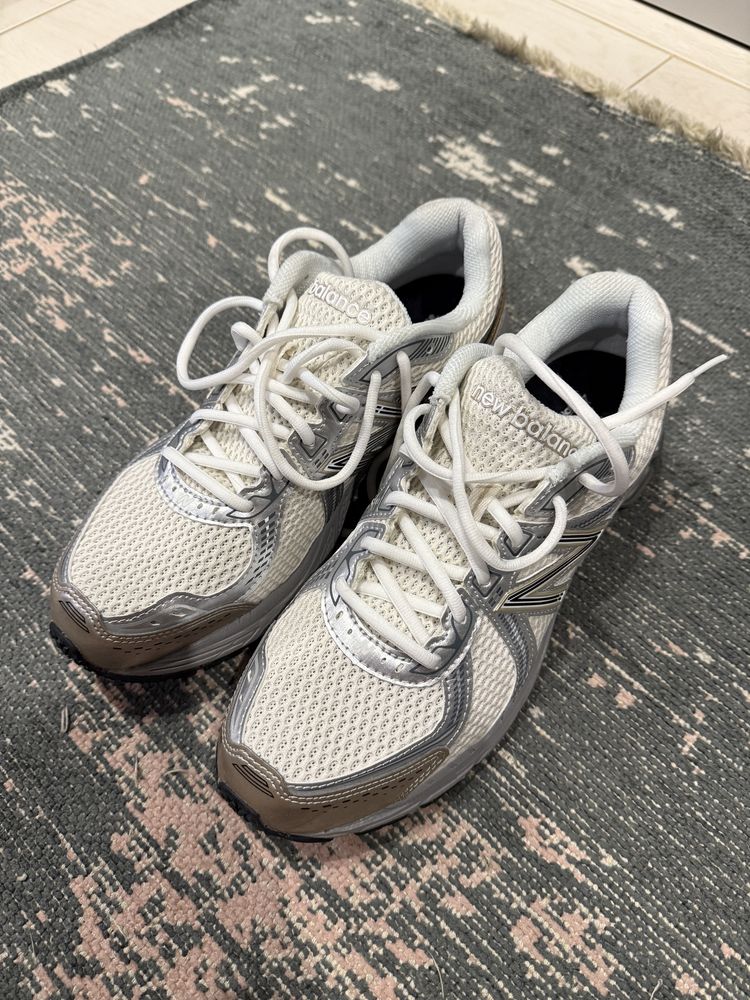 New balance 860 42.5-43 (27см) sea salt gold metalic