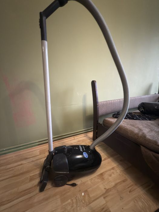 Пилосос в робочому стані