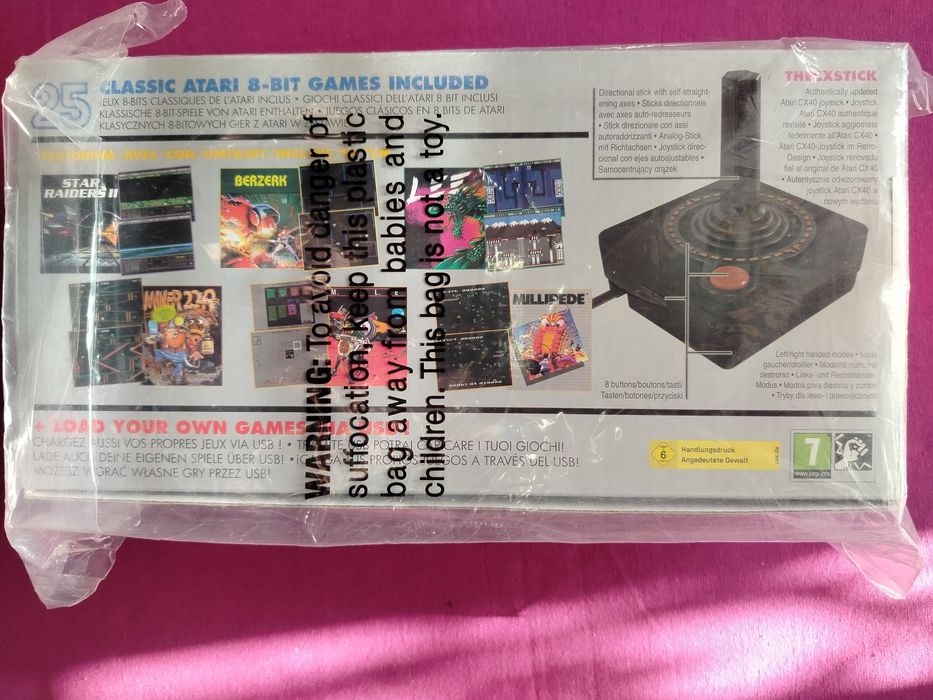 Konsola do gier Atari.