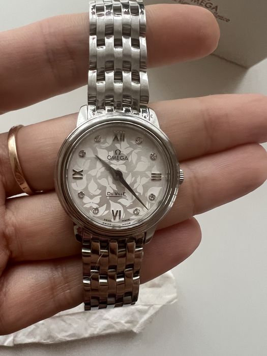 Часы Omega женские