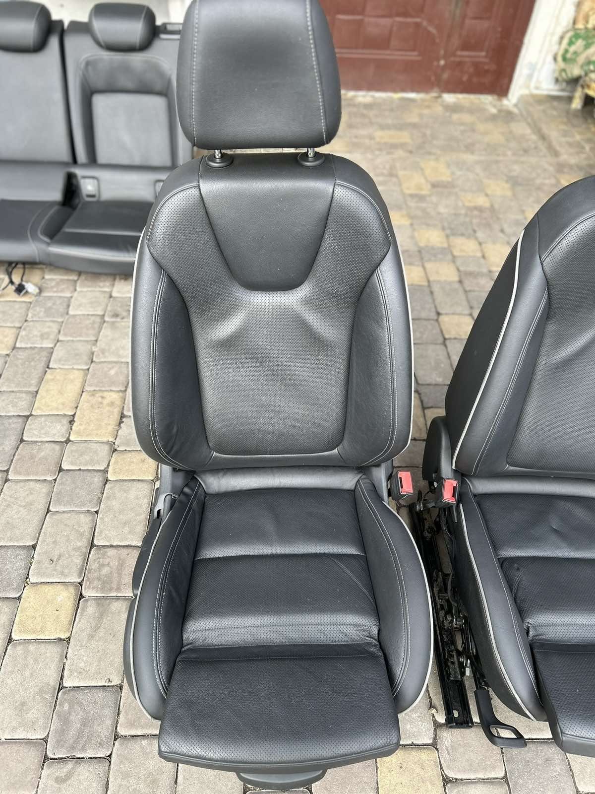 Продам спортивні шкіряні сидіння від Opel Astra K
