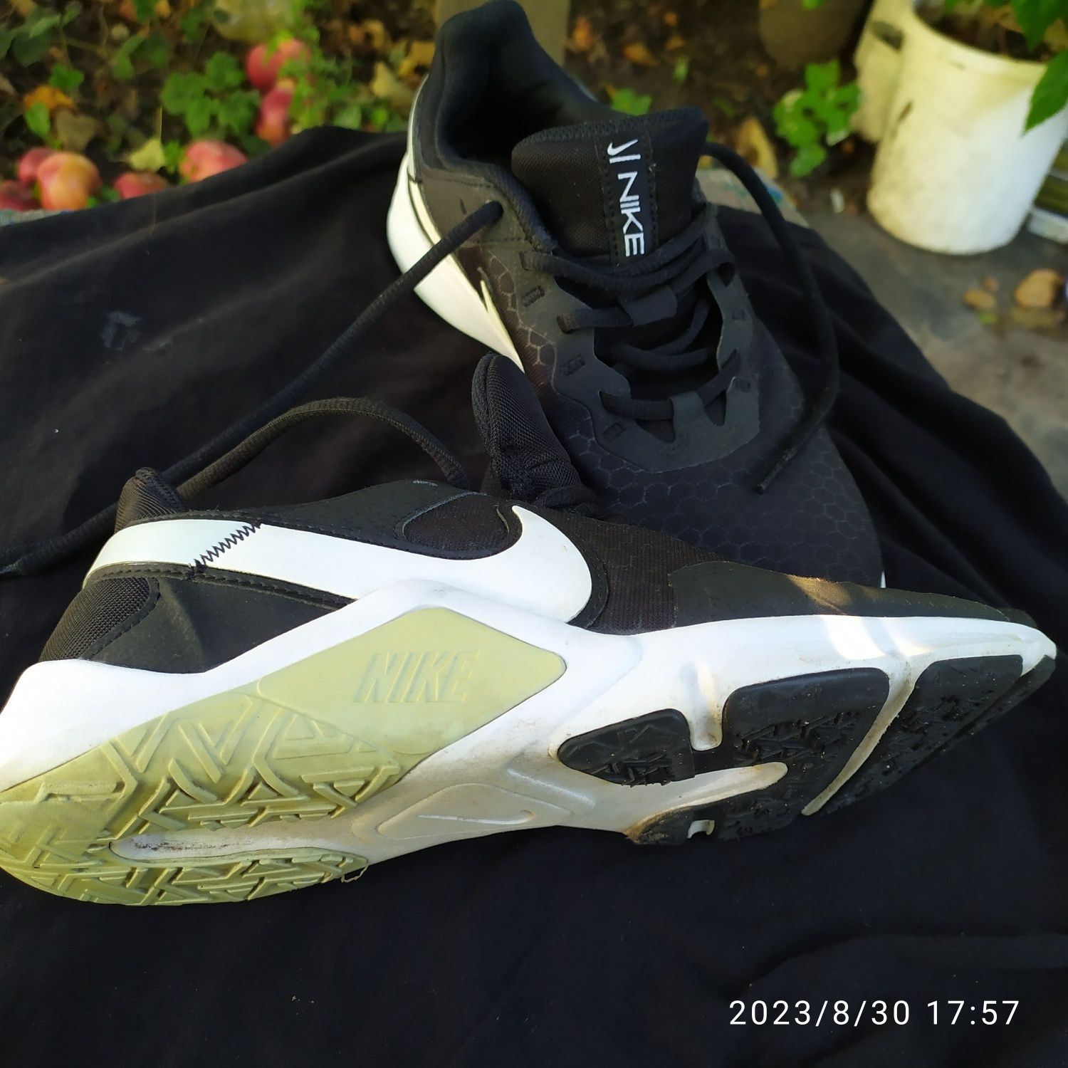 Nike оригинал  унисекс 38 р 25 см бу