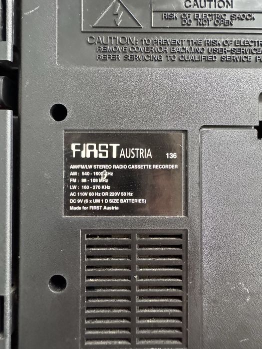 Магнитофон First Austria 136