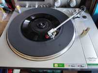 gramofon Sony PS-LX5