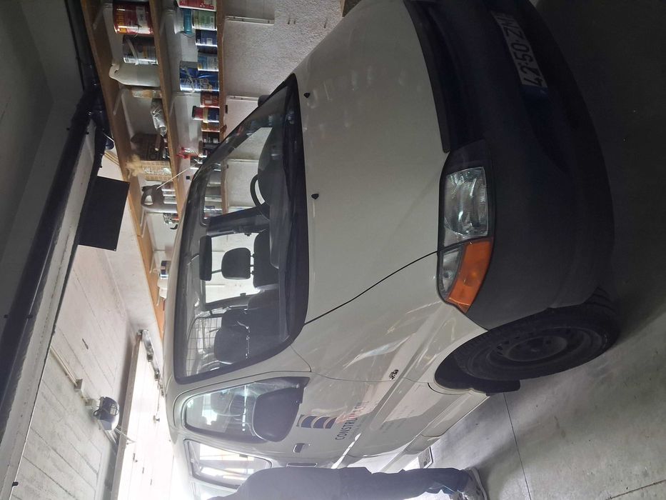 Toyota Hiace 6 lugares