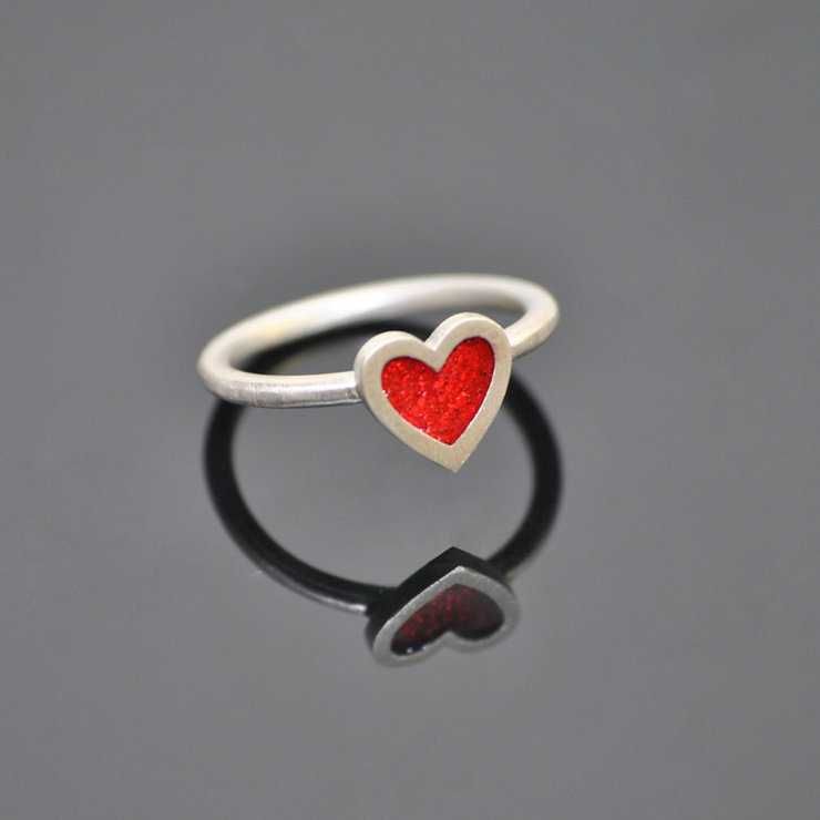 Heart Ring- Red (Sterling Silver) Duke & Dutch