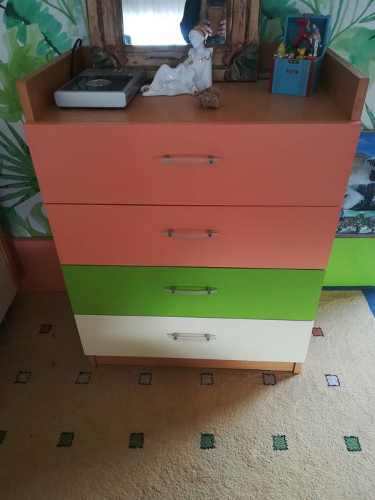 Quarto solteiro impecável