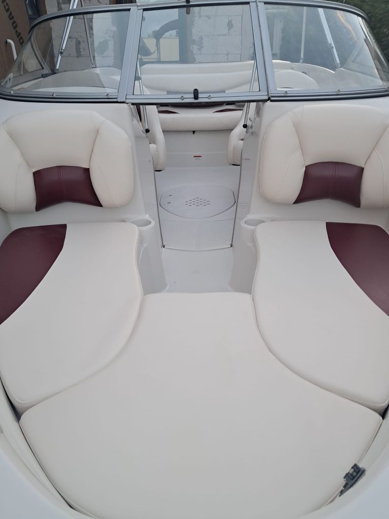 Motorówka tahoe q5 ,2011r