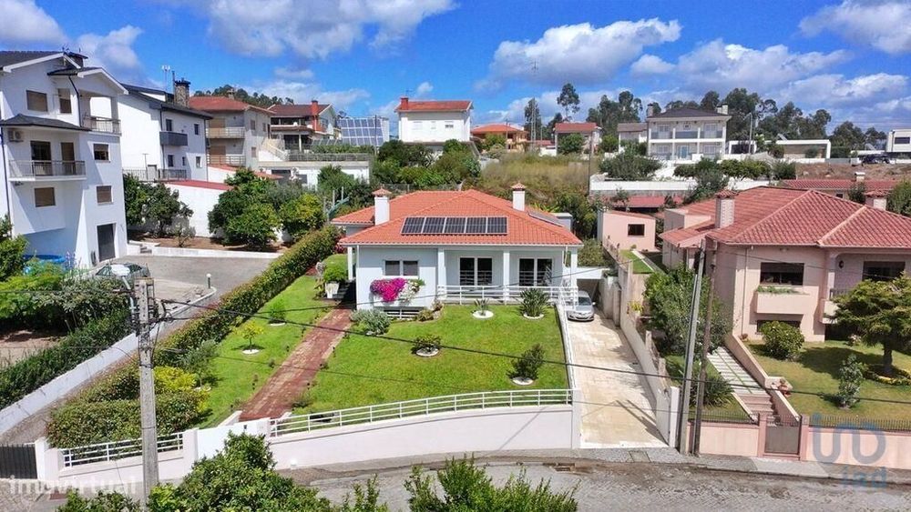 Casa / Villa T4 em Vilaça e Fradelos de 394,00 m2
