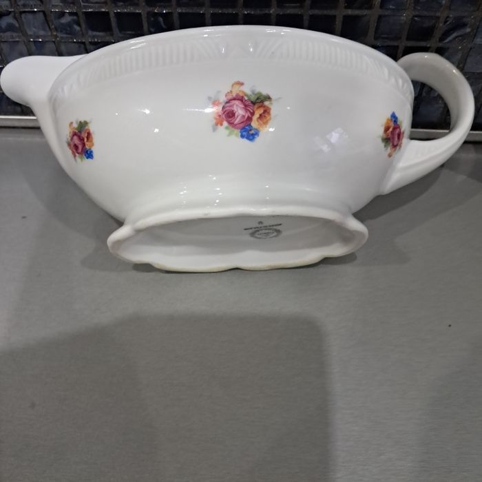 Duża stara sosjerka z porcelany Chodzież