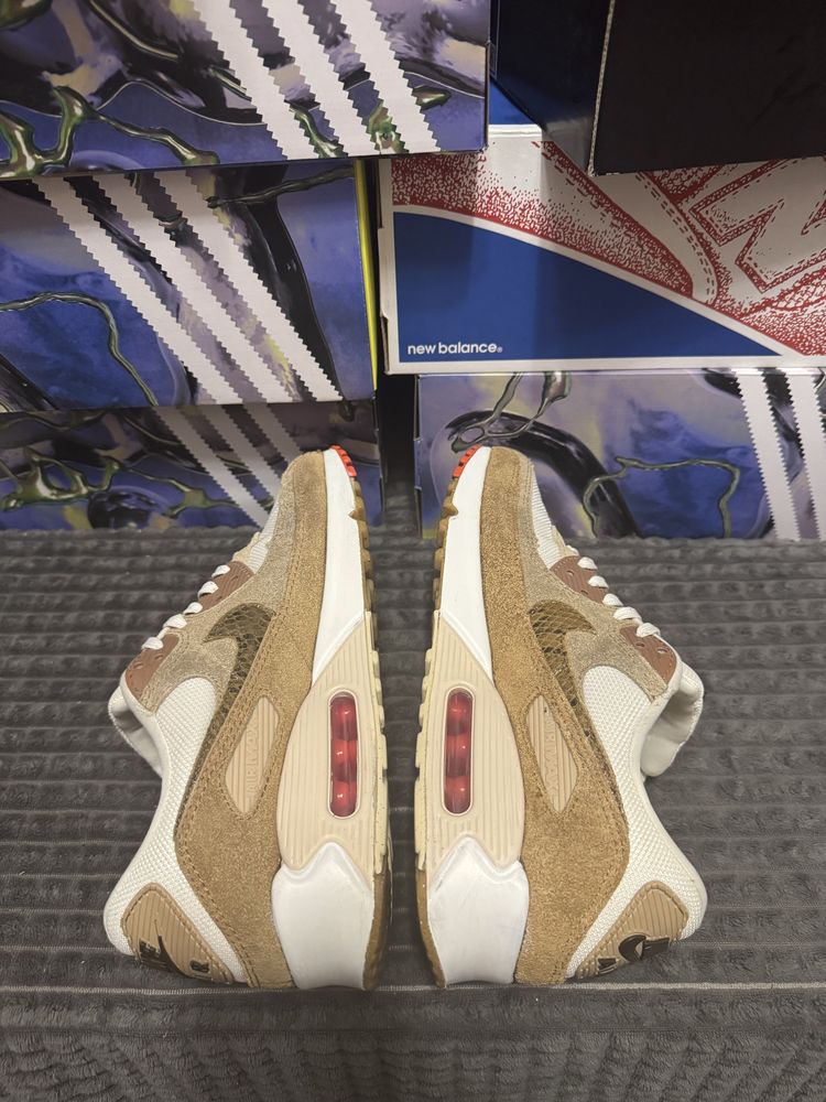 Кросівки NIKE AIR MAX 90 ,,Snakeskin Swoosh'' 41(26,5см) оригінал