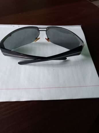Фирменные очки от солнца
