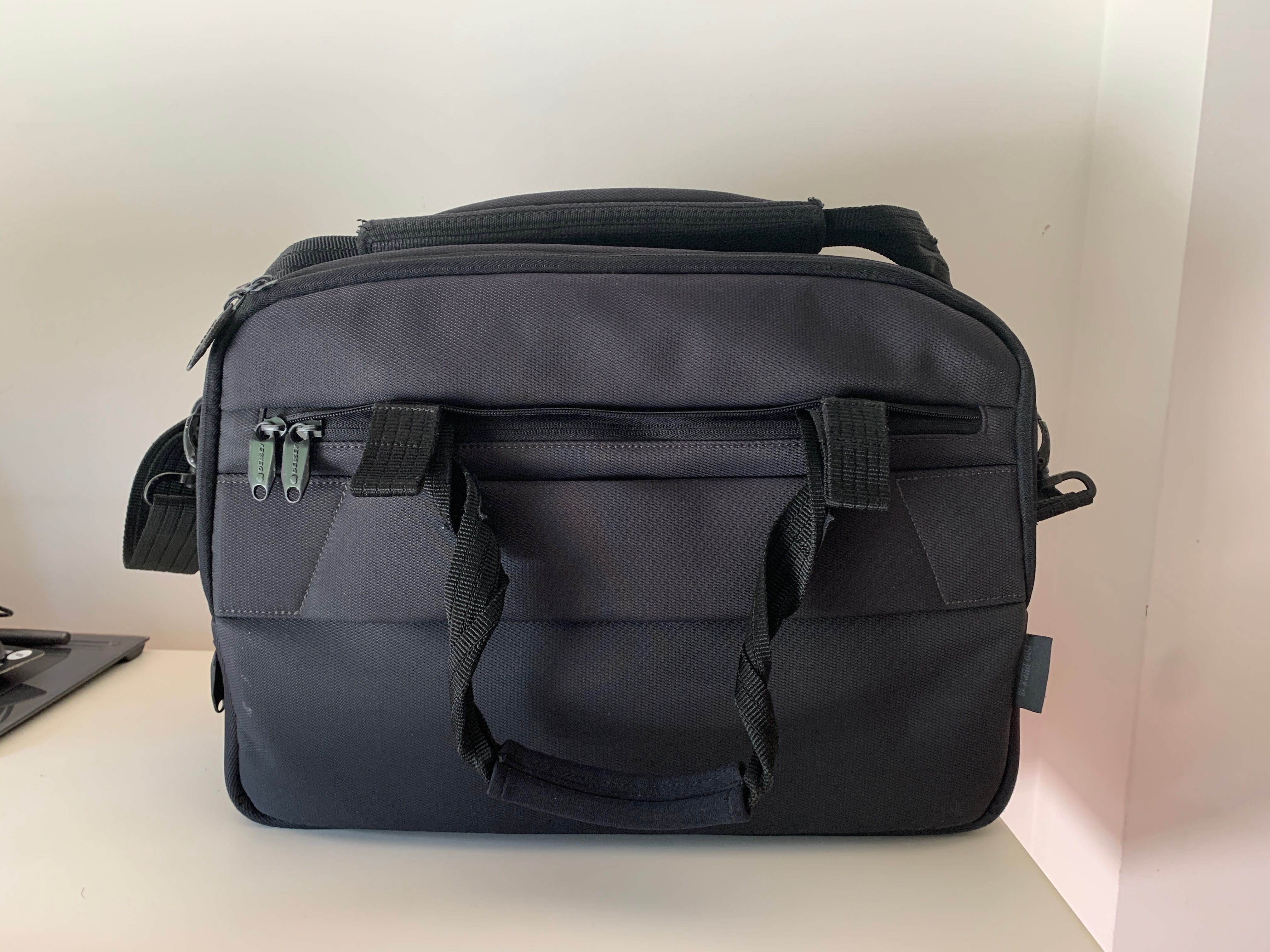 Delsey Pro Notebook Briefcase 16 (para máquina fotográfia e portátil)