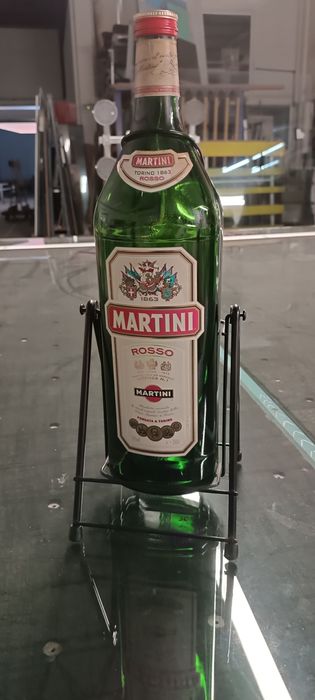 Garrafa vazia com suporte muito bom estado de 3 litros