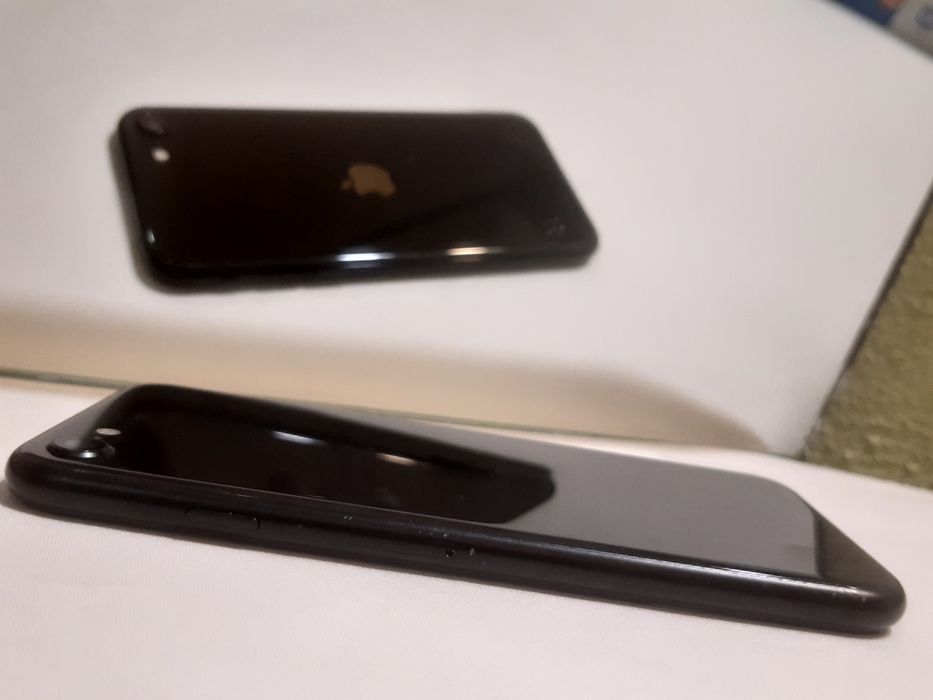 iPhone SE 128Gb black 2020