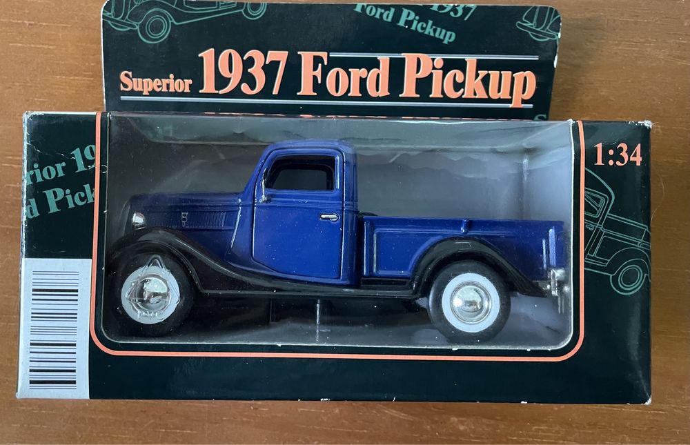 Classicos Ford Pickup 1937 /1955 Esc 1:34/1:36