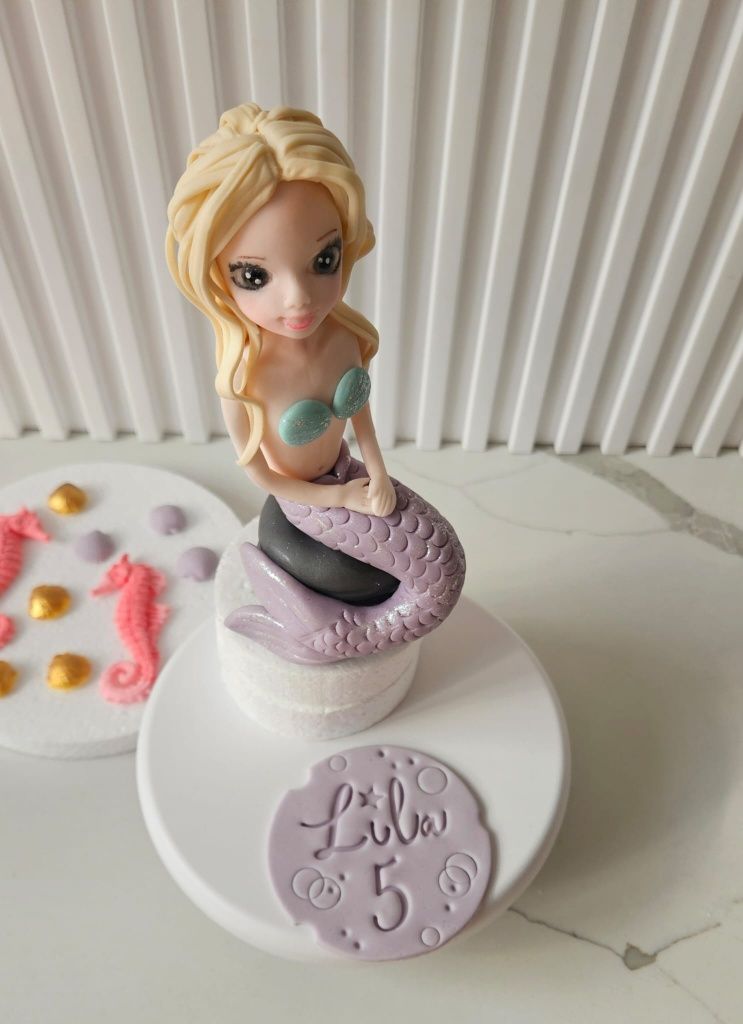 Syrenka z masy cukrowej na tort topper 3D
