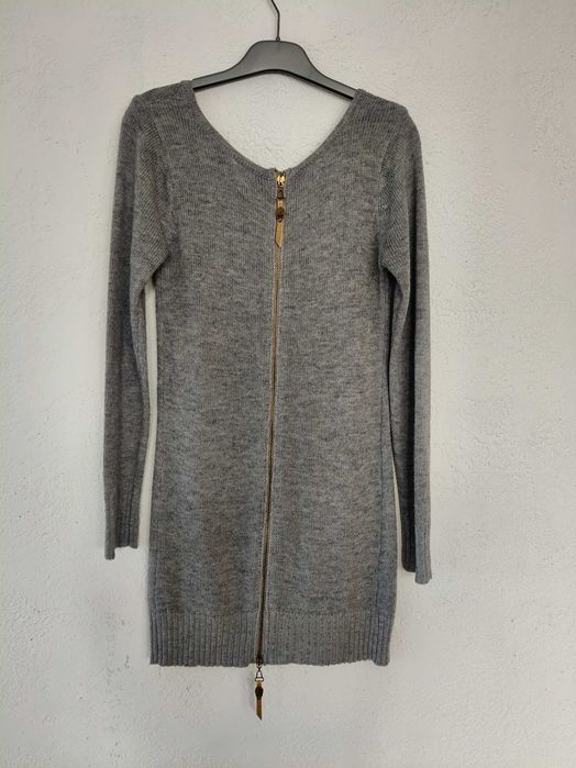 Sukienka tunika szara na zimę, z nadrukiem S