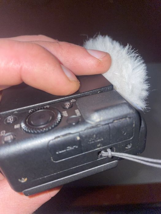 Sony zv-1 стан ідеальний все працює добре знімає супер.ннннннннннннннн
