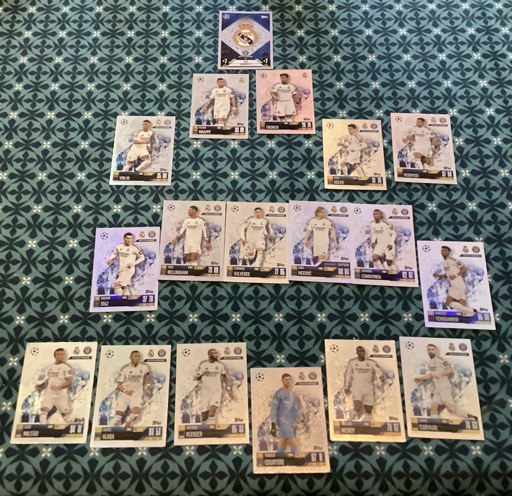 Real madrid coleção completa com 18 cartas