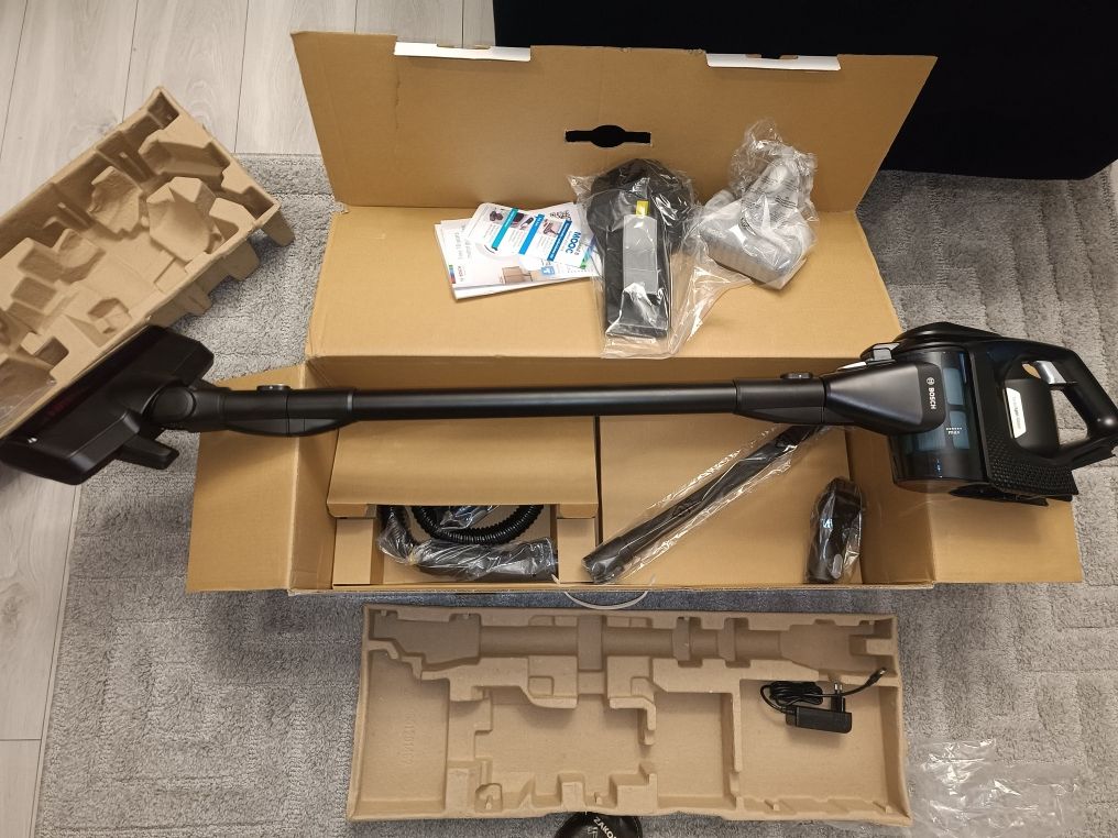 Nowy odkurzacz Bosch BCS82POW15 Unlimited Gen2 serie 8 aku 5Ah