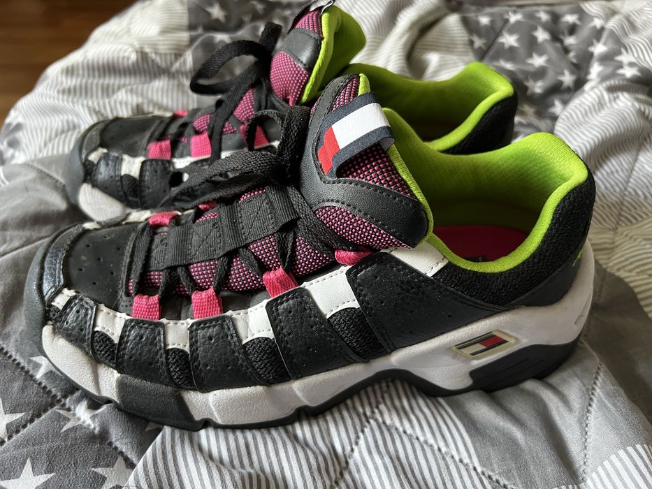 Sportowe buty Tommy Hilfiger, sneakersy, rozm. 39