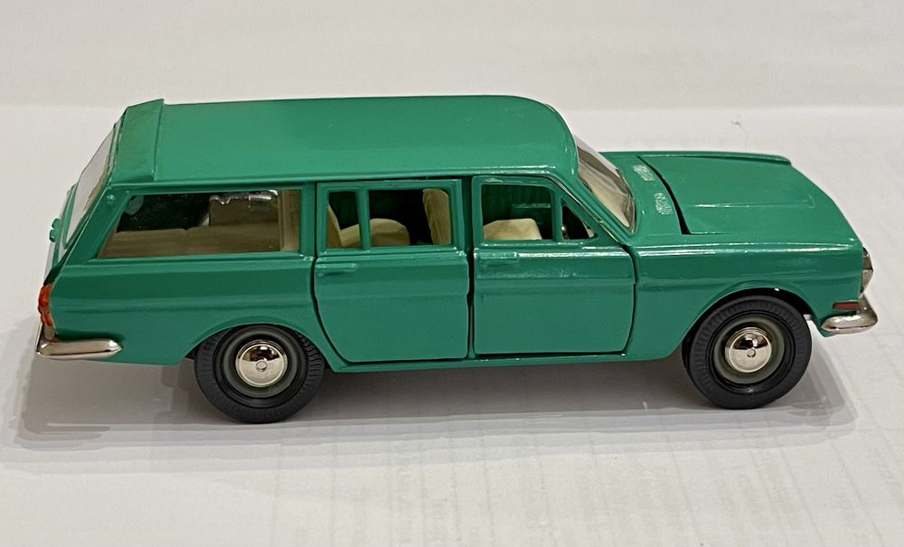 Продається ( СТАН! ) рання модель 1:43 Волга А13 Саратов. Торг.