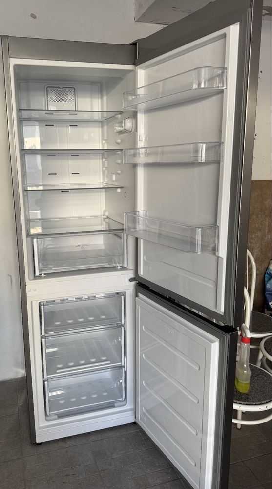 Frigorifico combinado indesit cinza
