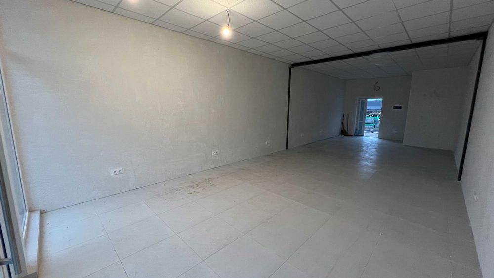 Оренда ФАСАДНОГО комерційного приміщення 54,1 м.кв. в ЦЕНТРІ м. САРНИ